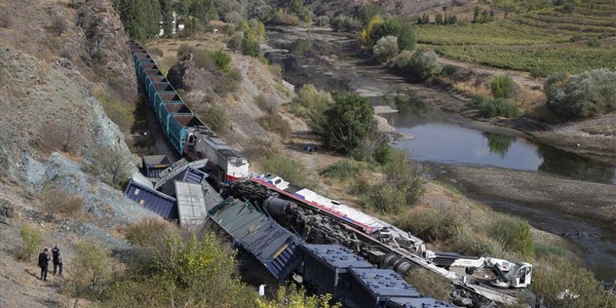 Yine bir tren kazası