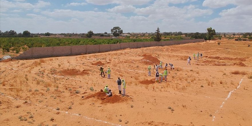 Libya'nın Terhune kentinde beş yeni toplu mezar bulundu