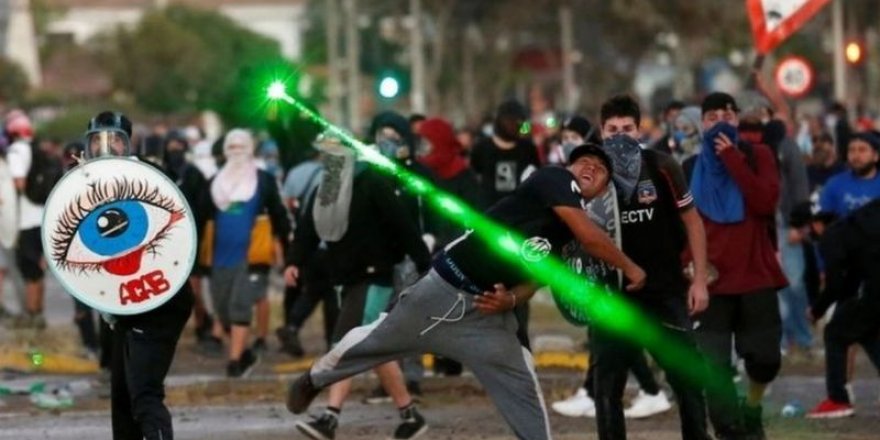 Şili'de göstericiler ile polis çatıştı