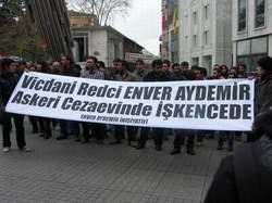 Vicdani Redçi Enver Aydemir’e Destek