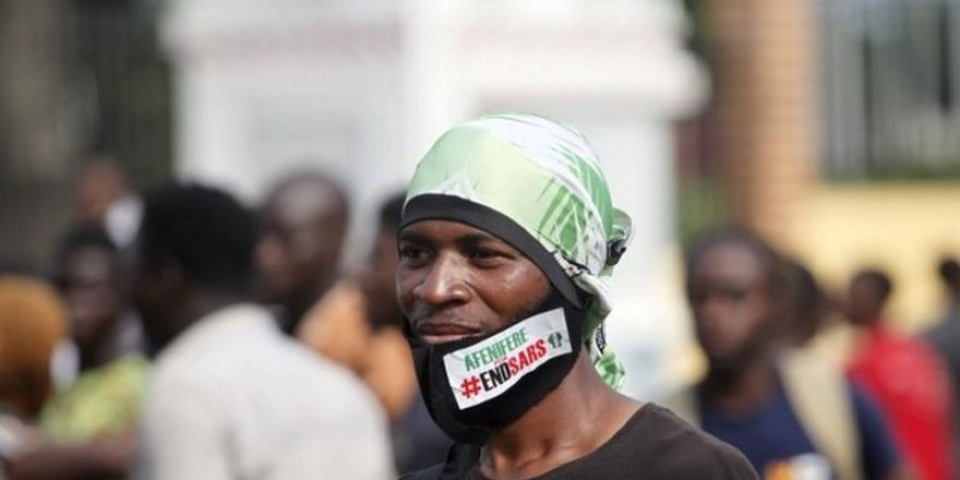 Nijerya'da polis şiddetine karşı gösteriler nasıl başladı, neden büyüdü?
