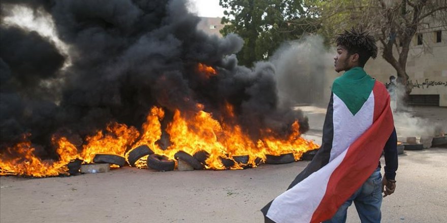 Sudan'da hayat pahalılığı, ekmek ve yakıt krizi protestoları sürüyor
