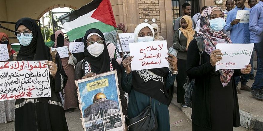 Sudan'da Siyonist İsrail ile normalleşme protesto edildi