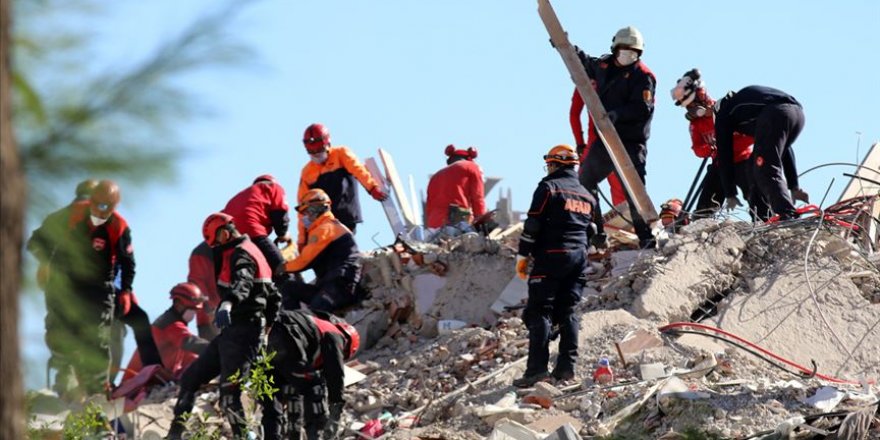 Sağlık Bakanı Koca: Depremde hayatını kaybedenlerin sayısı 35'e yükseldi