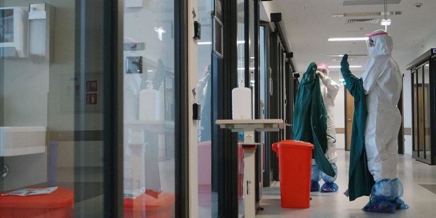 Türkiye'de günlük vaka sayısı 2 bin 500’e dayandı