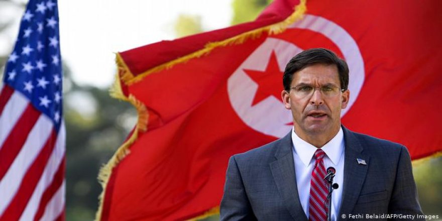Trump Savunma Bakanı Esper'i görevden aldı