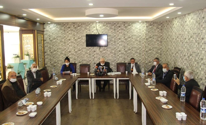 Diyarbakır'da kanaat önderlerinden PKK'ye çağrı: Bölgede işgalcisiniz Kürdistan'dan çıkın