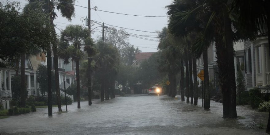 ABD'ye ulaşan Eta Kasırgası'nda 7 kişi hayatını kaybetti