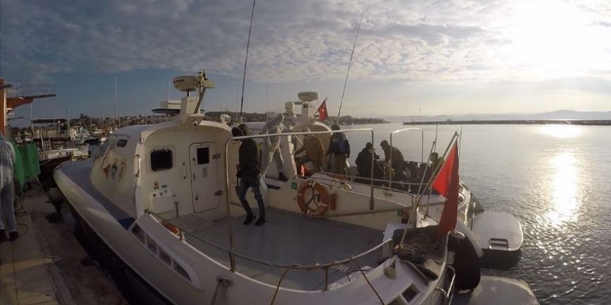 Yunanistan’ın Balıkesir açıklarına ittiği 27 sığınmacı kurtarıldı