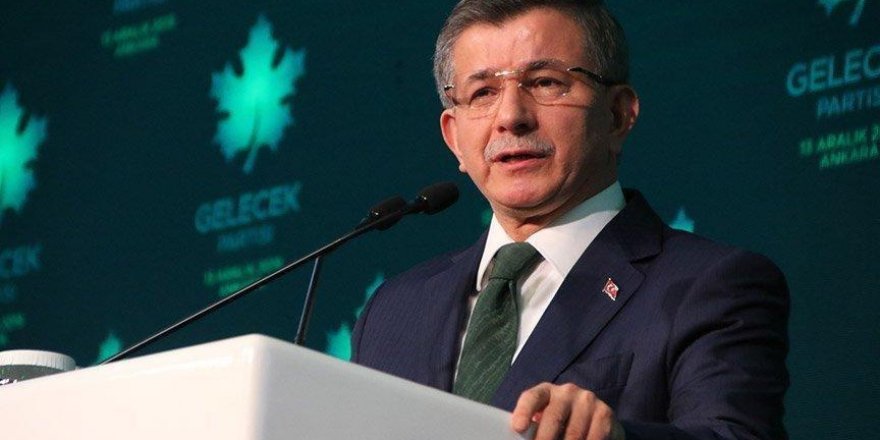 Ahmet Davutoğlu'nun koronavirüs testi pozitif çıktı