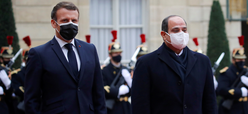 Macron: "İnsan hakları ihlalleri sebebiyle Mısır'a silah satmaktan vazgeçmeyiz"