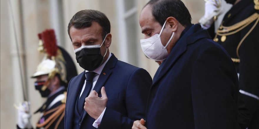 Independent: Macron, Fransız silah endüstrisinin sadık müşterisi Sisi'yi ödüllendirdi