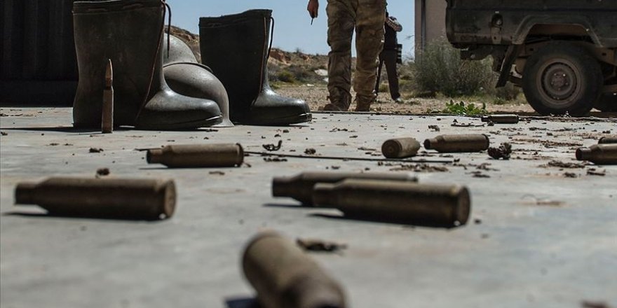 Libya ordusu: Suriye'den Hafter kontrolündeki bölgelere paralı asker taşıyan 12 uçak tespit edildi