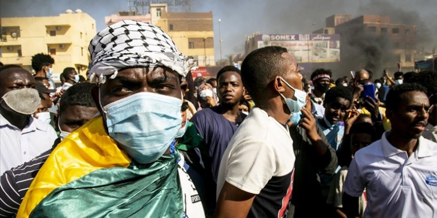 Sudan’da 'Aralık Devrimi'nin 2. yılındaki protestolarda hükümetin istifası istendi