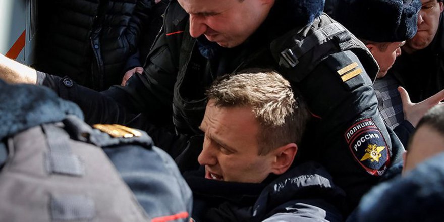 Navalnıy 30 gün tutuklu kalacak