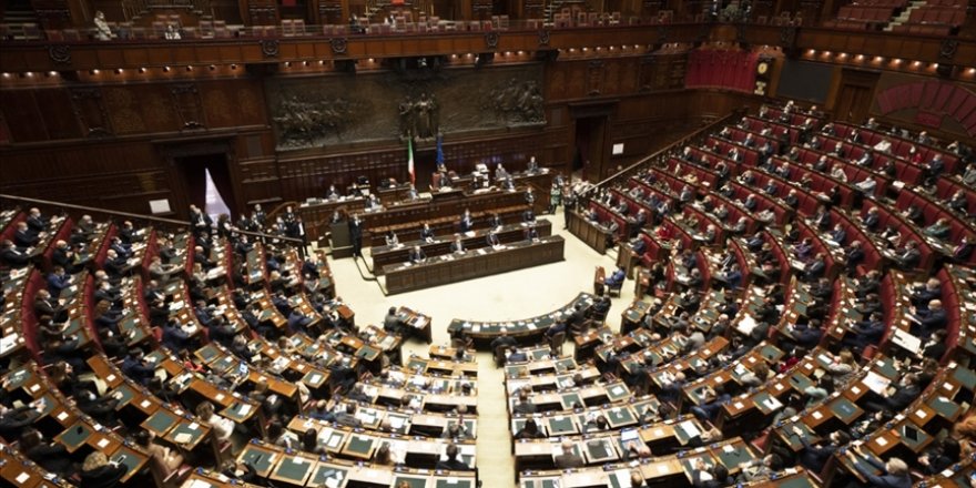 İtalya bir kez daha hükümet krizi yaşıyor