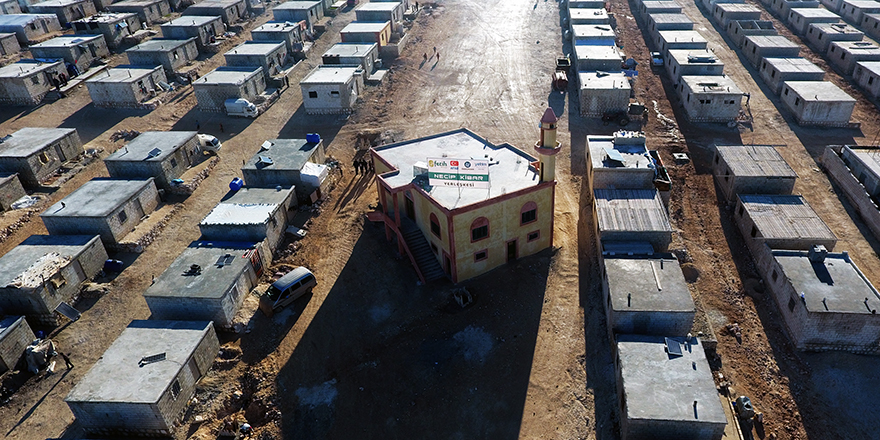 Necip Kibar Yerleşkesi sakinleri vefat yıl dönümünde Kibar'ı dualarla andı