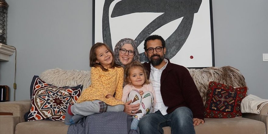 Müslüman olan Kanadalı anne 5 çocuğuyla sosyal medyada İslamiyet'i anlatıyor