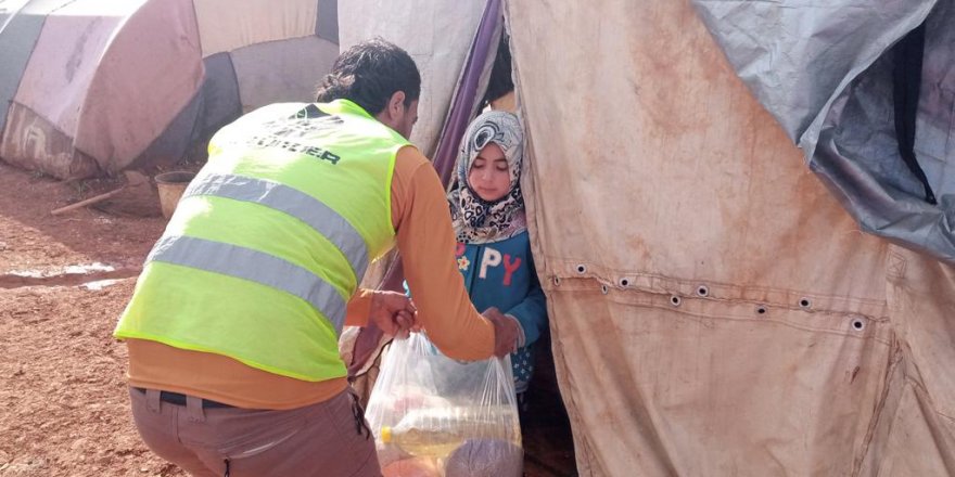 İdlib’e yönelik başlatılan ‘Kardeşliğimiz Daima Sıcak’ yardım kampanyası devam ediyor