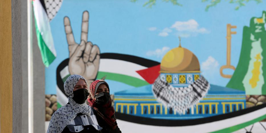 İsrail, Hamas'ın Filistin seçimlerinde olmasını engellemeye çalışıyor