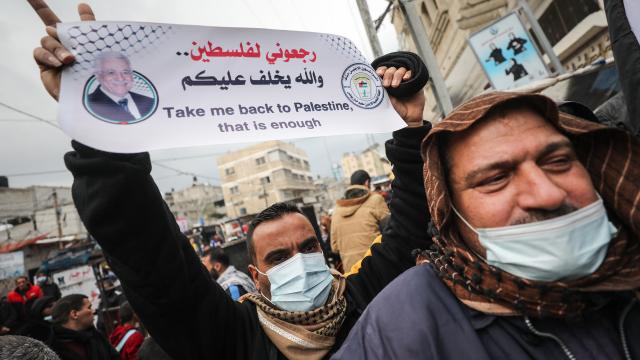 UNRWA’nın mültecilere eşit ama adil olmayan gıda dağıtım kararı Gazze’de protesto edildi