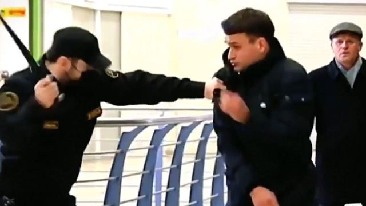 Rusya'da dayaklı maske şakası