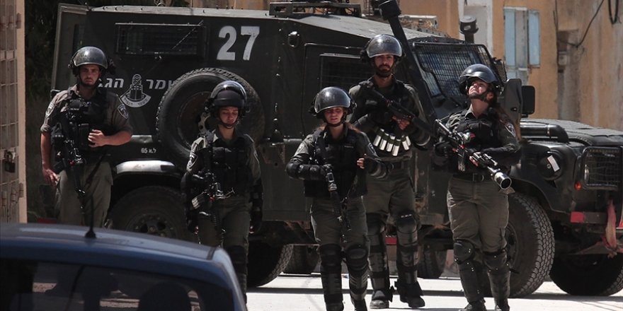İşgal güçleri Doğu Kudüs ve Batı Şeria’da 13 Filistinliyi gözaltına aldı