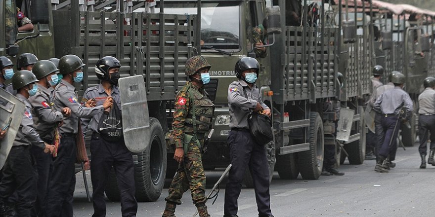 Myanmar'da darbeci güçler 6 protestocuyu daha öldürdü