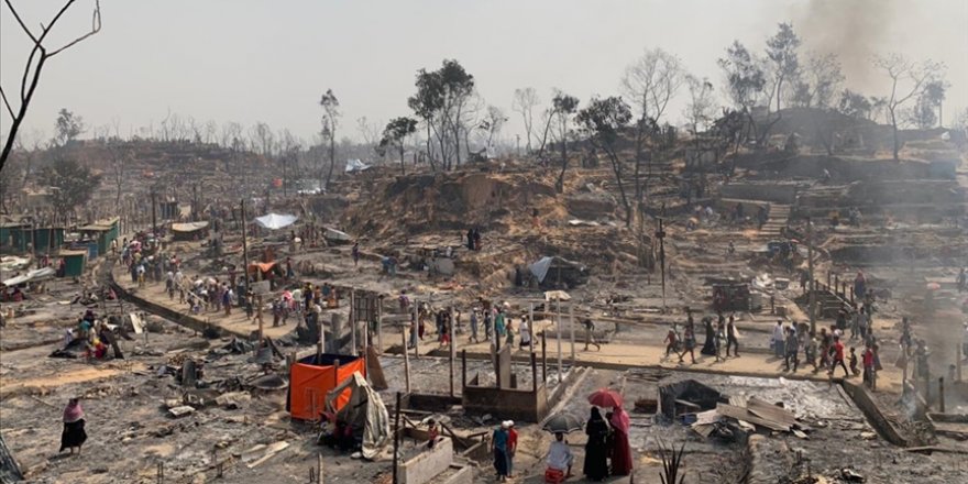 Bangladeş’te Arakanlı Müslümanların kampında çıkan yangının ağır bilançosu açıklandı