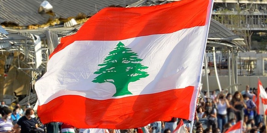 Lübnan'da siyasi belirsizlik sürüyor