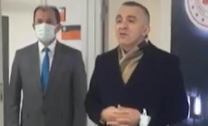 Kırklareli Valisi maskeyi sosyal medyada da şart koştu