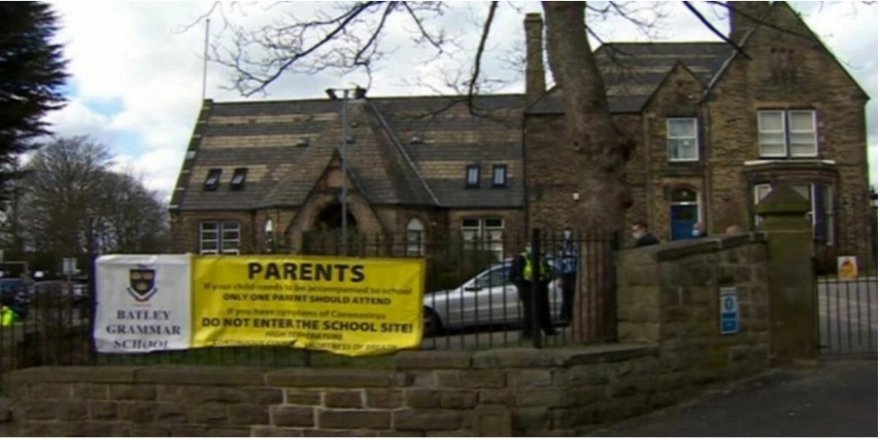 İngiltere'de Hz. Peygamber'e saygısızlık yapan öğretmen açığa alındı!