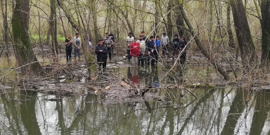 Meriç Nehri'nde mahsur kalan 30 sığınmacı kurtarıldı