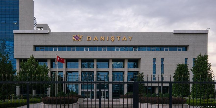 Danıştay 2. Daire Başkan vekili başörtüsü düşmanlığında ısrarcı!