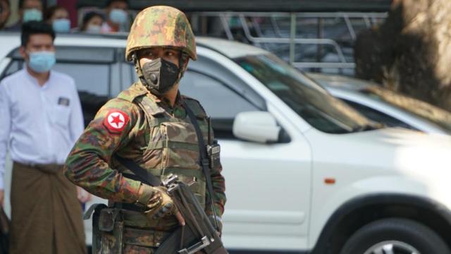 Myanmar'da protestolarda ölenlerin sayısı 880'e yükseldi