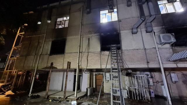 Bağdat'ta hastanede yangın: 40 kişi yaşamını yitirdi