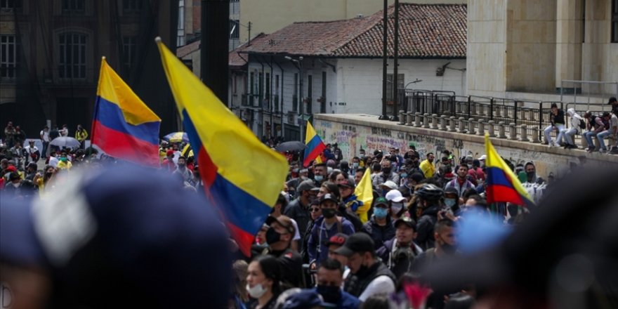 Kolombiya'da vergi reformu karşıtı gösterilerde ölenlerin sayısı 5'e yükseldi