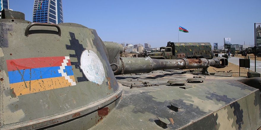 Azerbaycan Ermenistan'a 3 askeri iade etti