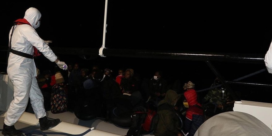 Yunanistan’ın Balıkesir açıklarına geri ittiği 39 göçmen kurtarıldı