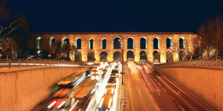Fatih İstanbul'un mihenk taşıdır