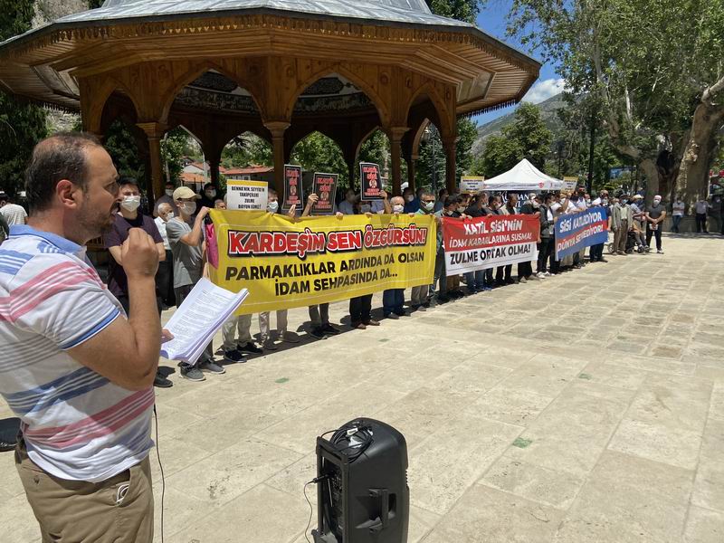 Sisi cuntasının idam kararları Amasya’da protesto edildi