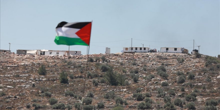 Batı Şeria'nın Nablus kentindeki Filistinliler, Yahudi yerleşim birimlerine canları pahasına karşı çıkıyor