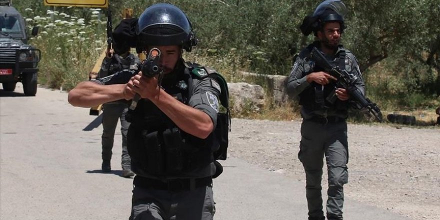 İşgal güçleri Batı Şeria ve Doğu Kudüs'te 16 Filistinliyi gözaltına aldı