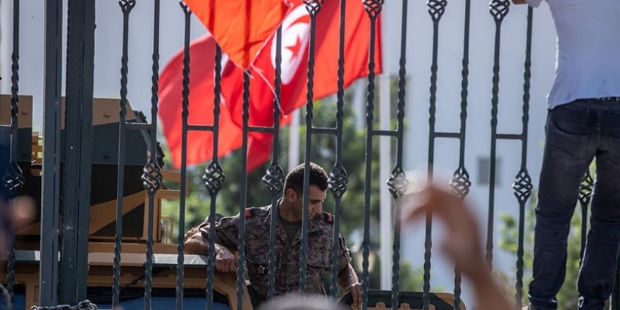 Tunus Seçim Komisyonu Başkanı: Said'in kararı şok edici, anayasayla bağdaşmıyor