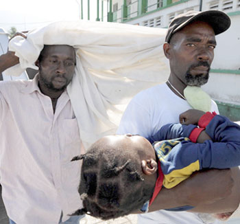 ‘ABD, Haiti’ye Yardımları Engelliyor’