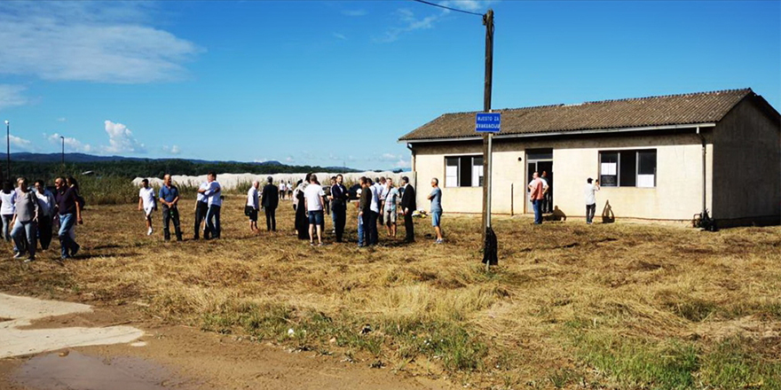 Bosna Savaşı'nın 'ölüm kampı'nda katledilen kurbanlar anıldı