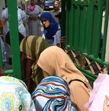 Mısır Yüksek Mahkemesi “Peçe Yasağı”nı Kaldırdı