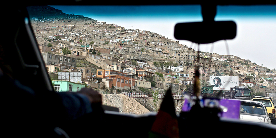 Afgan göçmenlerin yolculuğunda neler yaşanıyor?