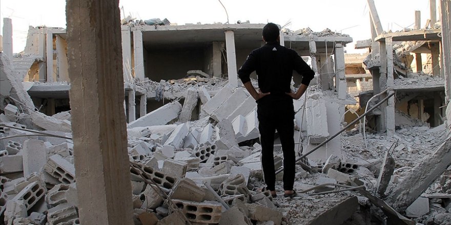 İşgalci Rusya'nın 'yol haritasını' reddeden Dera halkı, katil Esed ve İran güçlerinin bombardımanı altında