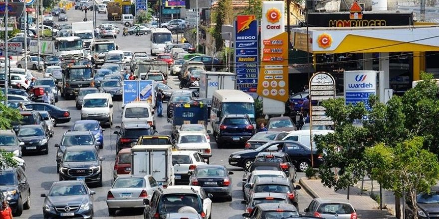Lübnan'da akaryakıt fiyatlarında yüzde 66'nın üzerinde artış yaşandı